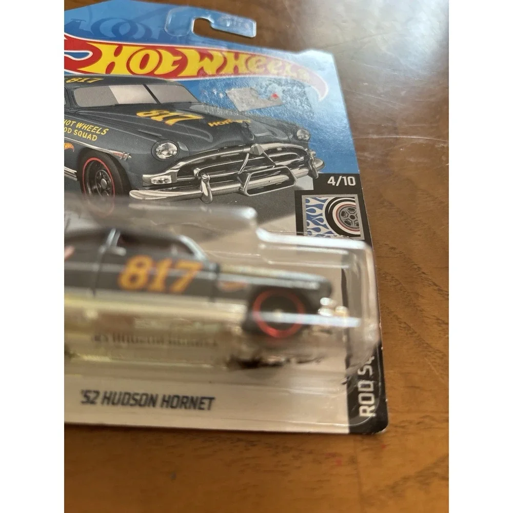 Hot Wheels '52 Hudson Hornet 817‎ Blue Diecast 1:64 Rod Squad Series Car 2017